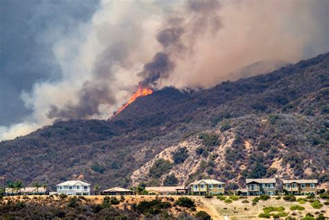 fire in lake elsinore|Homes destroyed near Lake Elsinore as massive。